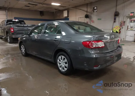 2013 Toyota Corolla L z USA, uszkodzony, nr VIN 2T1BU4EE6DC094518